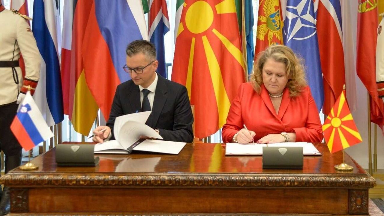 Kuzey Makedonya ve Slovenya, yeni Savunma İşbirliği Anlaşması imzaladı