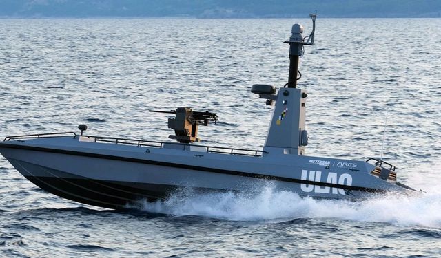Türkiye'nin ilk silahlı insansız deniz aracı "ULAQ" yeni silah sistemi ile atış testlerini tamamladı
