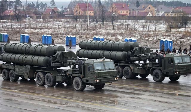 CAATSA'ya takılmayan Hindistan, S-400 ekipmanlarının bir kısmını aldı