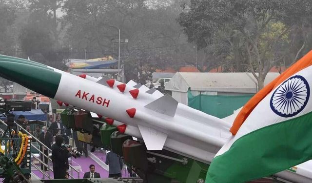 Hindistan yerli hava savunma sistemlerine yatırımını artırdı
