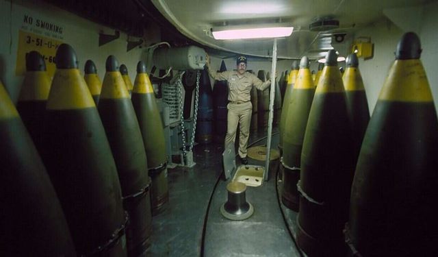 Almanya Savunma Bakanı, İsrail'in kendilerinden savaş gemisi mühimmatı istediğini açıkladı