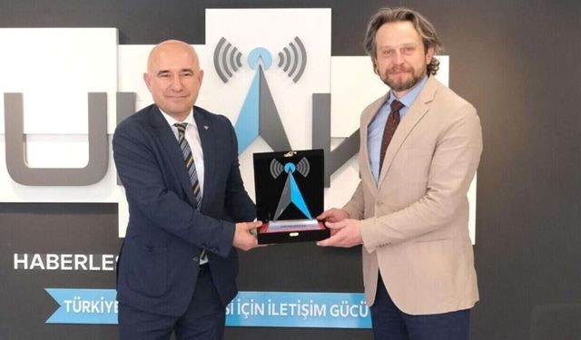 KoçSavunma Yönetici Direktörü Öktem'den Ulak Haberleşme'ye ziyaret