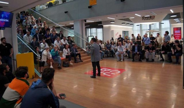 Teknopark İstanbul'da girişimciler, yatırımcılarla buluştu