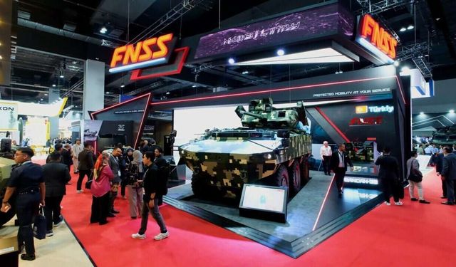 FNSS'nin ilk kez sergilenen PARS konfigürasyonu Malezya'da ilgi odağı oldu