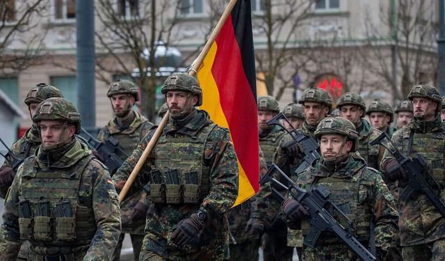 Almanya'da askerlik hizmetine ilişkin yeni düzenlemeye gidilecek