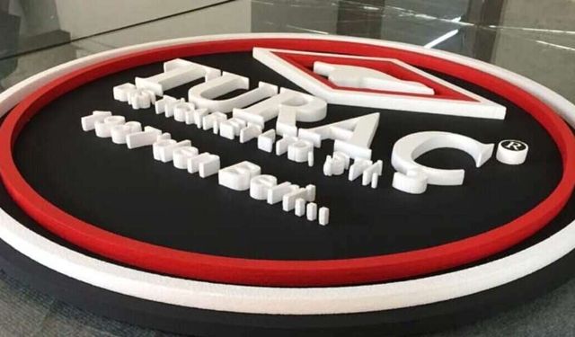 TuzFest’e sponsor olan TURAÇ’a teşekkür plaketi verildi