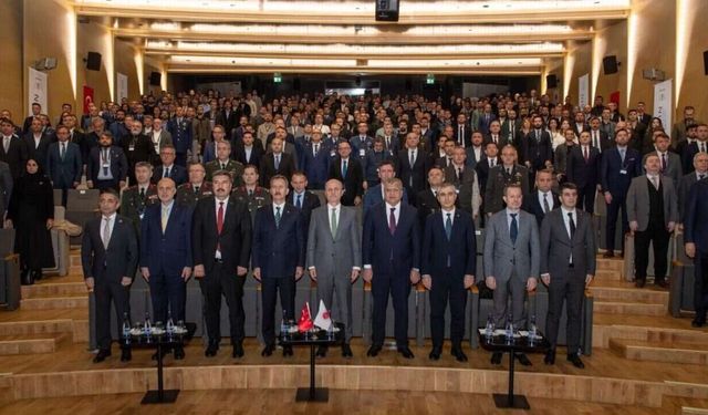 ULAK Haberleşme Savunma Sanayii Yapay Zekâ Zirvesi’ne katıldı