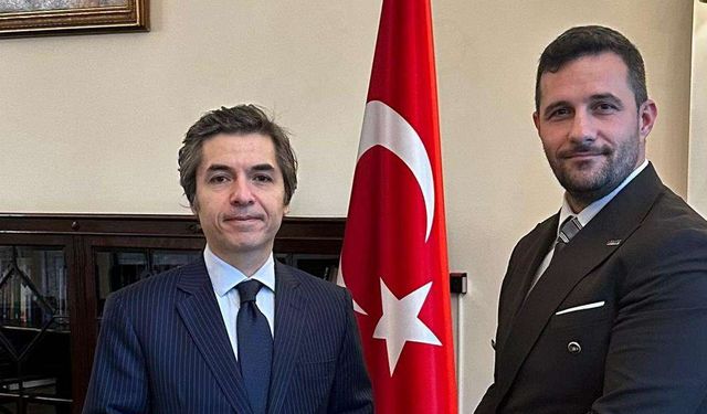 CANiK’ten Türkiye Cumhuriyeti Londra Büyükelçiliği’ne ziyaret