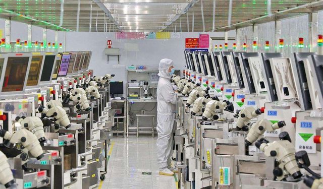 Çin, ABD'nin çip kısıtlamalarına karşı kritik madenlerin ihracatını kısıtladı