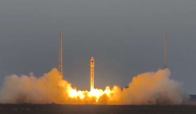 Çin, CERES-1 roketiyle 5 uydu fırlattı