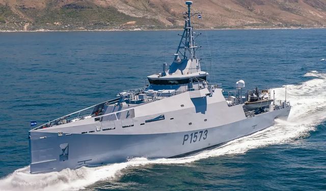 Damen Cape Town, Güney Afrika Donanması'na üçüncü çok amaçlı gemiyi teslim etti