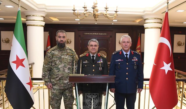 Genelkurmay Başkanı Bayraktaroğlu, Suriye Hava Kuvvetleri Komutanı'nı kabul etti