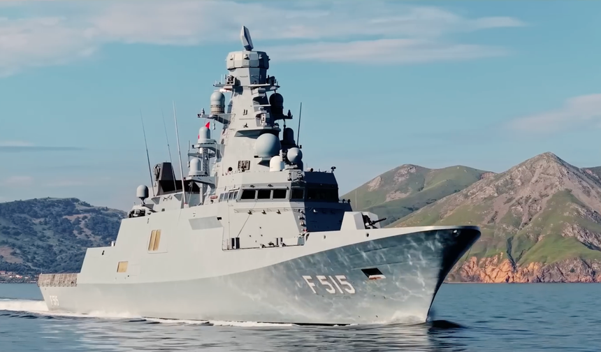 TCG İstanbul firkateyni fiili atış testlerinde hedefleri başarıyla vurdu