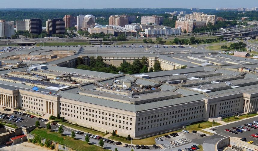 Trump'tan Pentagon'un basına yönelik kısıtlamalarına tepki
