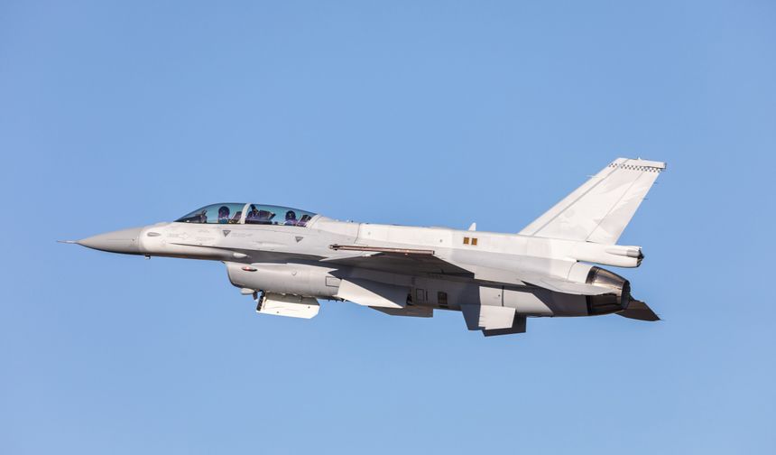 ABD'den Peru'ya F-16 uçaklarının olası satışına onay