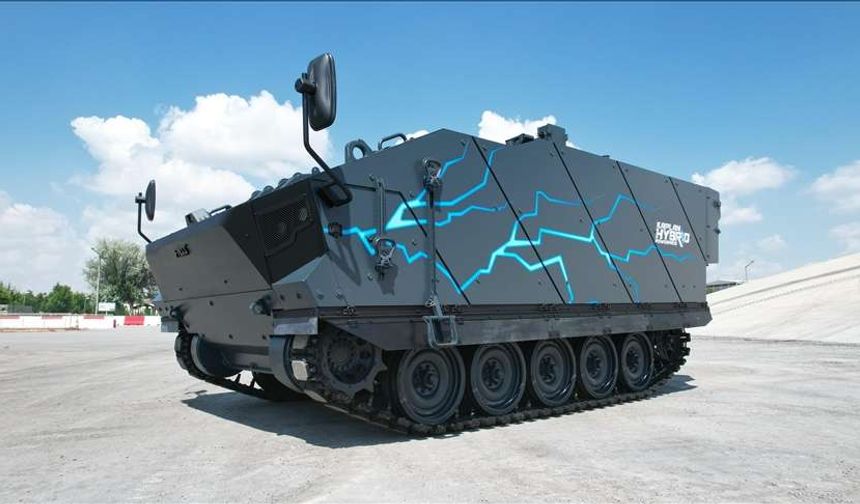 Askeri araçlara güç verecek "hibrit" çözüm Almanya'da vitrine çıktı