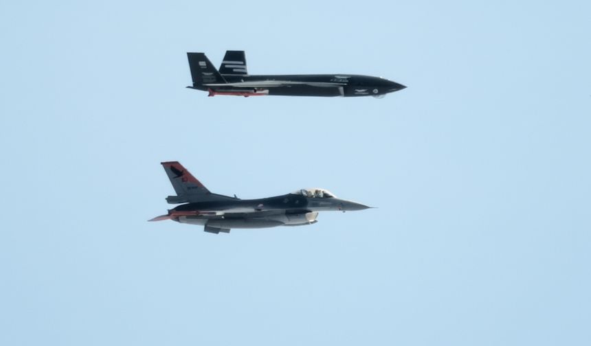 Bayraktar KIZILELMA’dan tarihi sınav: F-16’ya kilitlendi, simüle atışta tam isabet
